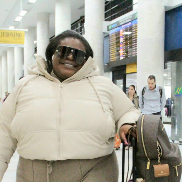 Jojo Todynho voltou de viagem após cumprir uma série de compromissos em São Paulo nas últimas horas