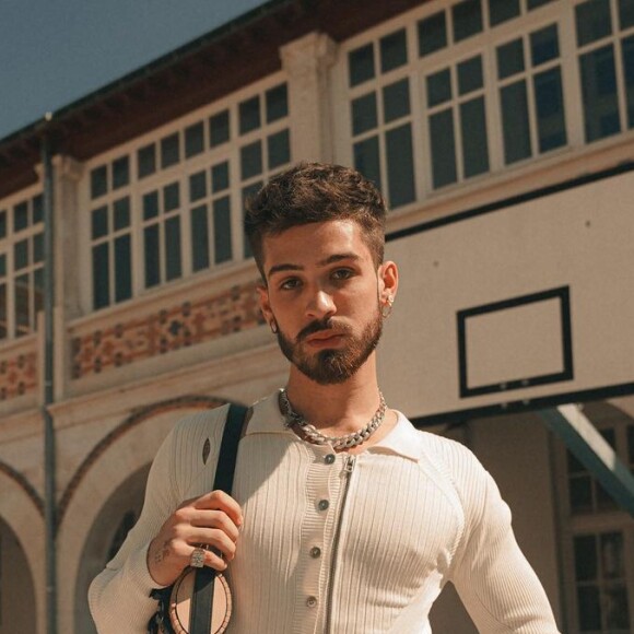 Nesta semana, João Guilherme gerou polêmica com o uso de um cropped