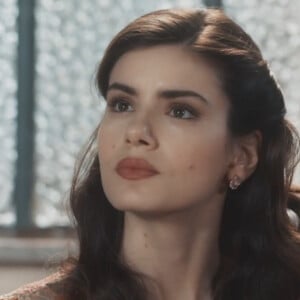 Novela 'Amor Perfeito': no capítulo de quinta-feira, 13 de julho de 2023, Marê (Camila Queiroz) fica chocada com segredo de Orlando (Diogo Almeida)