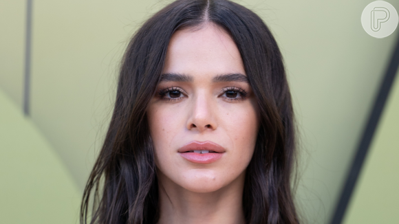 Sindicato dos Atores de Hollywood entra em greve junto com Sindicato de Roteiristas e é apoiado por Bruna Marquezine