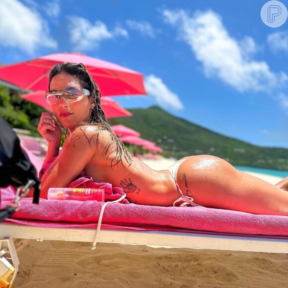 Paola Carosella criticou influencer que só compartilha fotos exibindo as nádegas e web fez apontou indireta para Virginia Fonseca