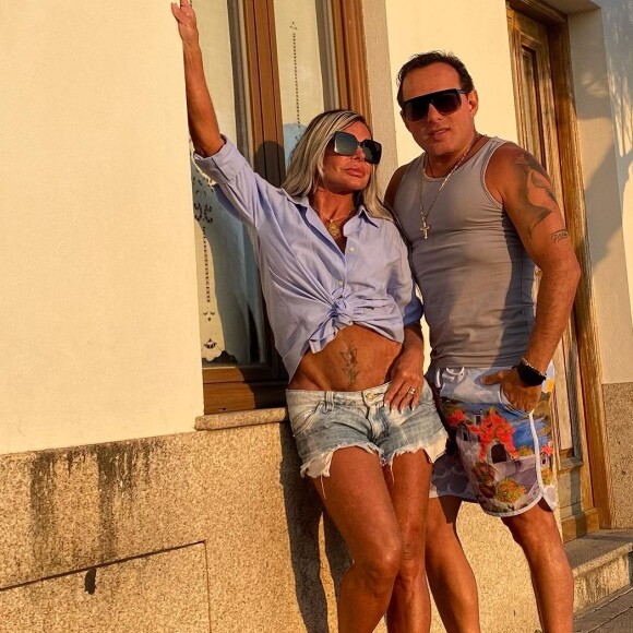 Seguidores comparam Gretchen e Esdras a Barbie e Ken