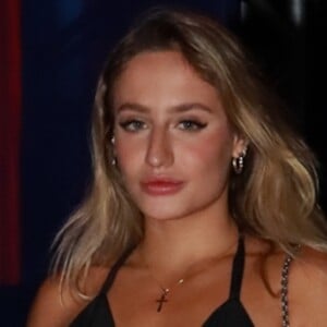 Bruna Griphao é vista na companhia de Matheus Miranda