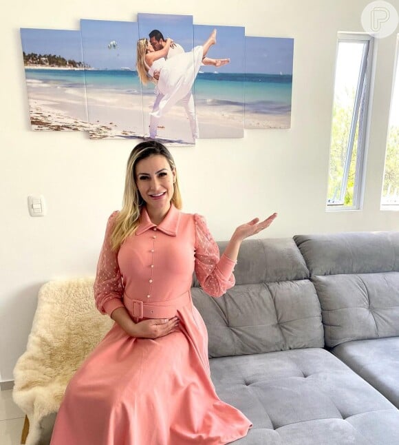 Andressa Urach deixou Igreja Evangélica mas não perdeu fé em Deus