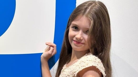 Globo deixa atriz de 10 anos ruiva para papel de Marina Ruy Barbosa criança em novela