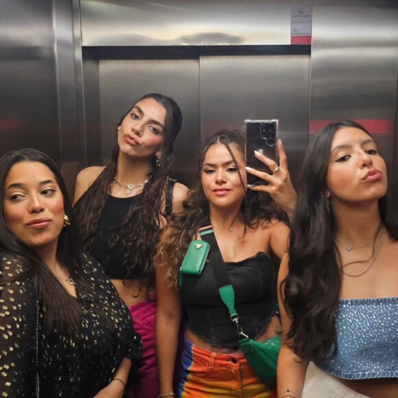 Maisa Silva chegou a publicar foto com amigas horas antes do ocorrido