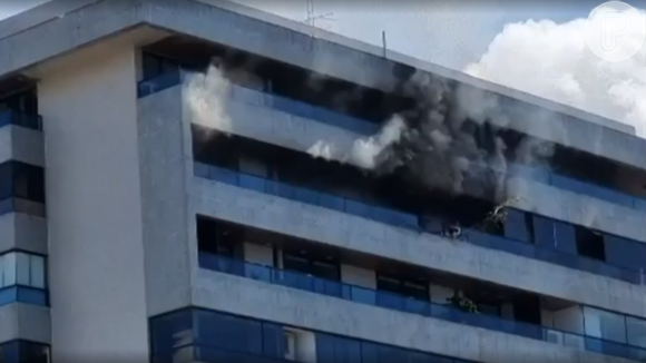 Maisa Silva viveu momentos de tensão neste sábado (29) quando o apartamento em que ela e mais seis pessoas estavam hospedadas em Recife foi tomado por chamas