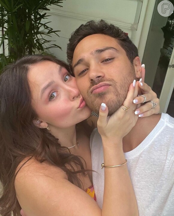 Larissa Manoela e André Luiz Frambach deram uma entrevista para o 'Vaca Cast', exibido nesta segunda-feira (31)