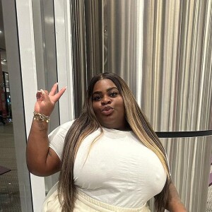 Jojo Todynho está fazendo mistério com a cirurgia porque tem medo do cancelamento, segundo Fábia Oliveira, do Metrópoles