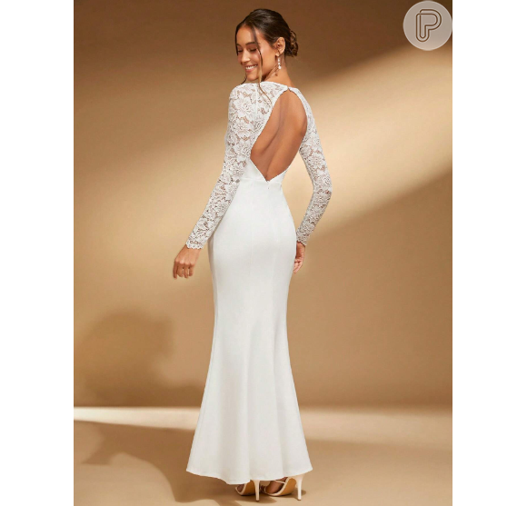 As costas nua em um vestido de noiva da Shein pode dar toda a elegância e sensualidade que você quer.