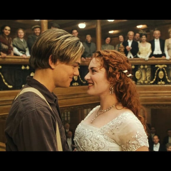 'Titanic': leilão com peça do filme deseja conseguir R$ 490 mil com casaco usado por personagem