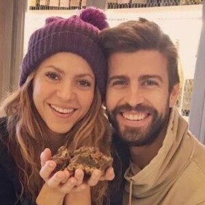 Shakira teve um relacionamento com o jogador Gerard Piqué durante 11 anos a separação foi polêmica.