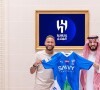 Neymar assinou oficialmente com o Al-Hilal