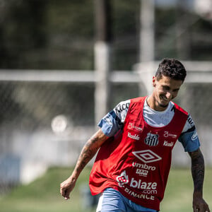 Globo vai passar Santos x Grêmio pela 20ª rodada do Campeonato Brasileiro 2023 para alguns estados a partir de 15h40