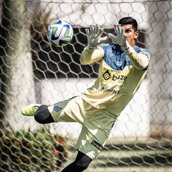 Globo vai passar Cruzeiro x Corinthians? Não, emissora mostra Santos x Grêmio pela 20ª rodada do Campeonato Brasileiro 2023 para alguns estados a partir de 15h40