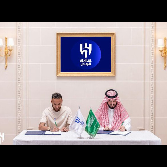 Neymar assinou contrato milionário com o Al Hilal por 2 anos