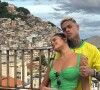 O namoro de MC Cabelinho e Bella Campos chegou ao fim nesta segunda-feira (28), após rumores de traição por parte do cantor
