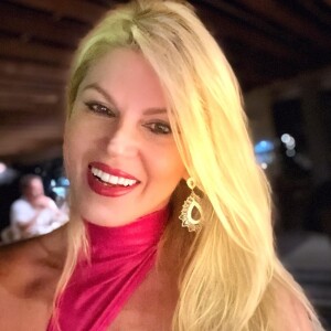 Val Marchiori: 'Imagina a Jojo em cima daquele marido. Meu Deus! Coitado! É a mesma coisa que espremer uma laranja assim'