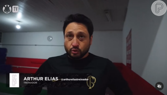Arthur Elias é o técnico do Corinthians Feminino e manterá a função até o final da Libertadores Feminina.
