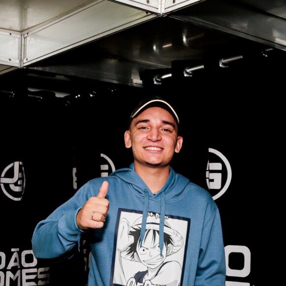 João Gomes também foi acusado de deixar o jovem em situações humilhantes