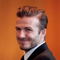 No Paris Saint-Germain, David Beckham mora sozinho e adora comer 'caracóis'