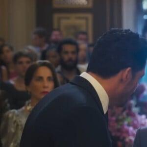 Graça (Agatha Moreira) quase se casou com Caio (Cauã Reymond) para garantir herança do filho na novela 'Terra e Paixão'