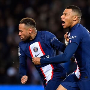 Neymar e Mbappé tinham relação conturbada no PSG