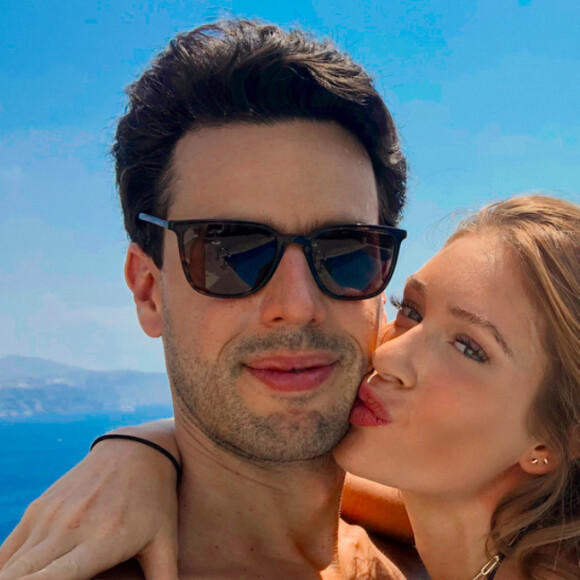 Marina Ruy Barbosa teria sido proibida pela família de Alexandre Negrão de fazer publicações durante viagens e exibir as mansões da família, segundo Leo Dias