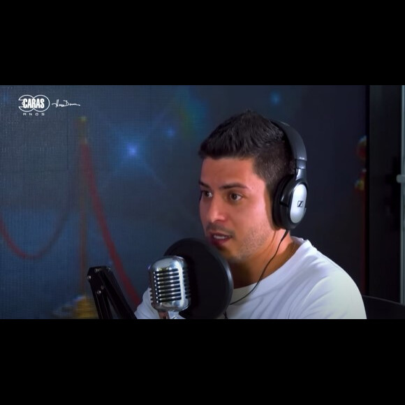 Arthur Aguiar revela que foi abandonado pelo pai biológico aos três anos de idade