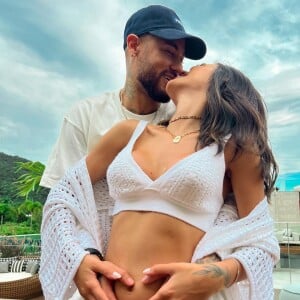 Neymar e Bruna Biancardi estão à espera da primeira filha do casal