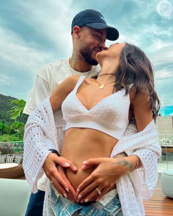 Neymar e Bruna Biancardi estão à espera da primeira filha do casal