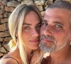 Giovanna Ewbank e Bruno Gagliasso fizeram selfie romântica em Ibiza