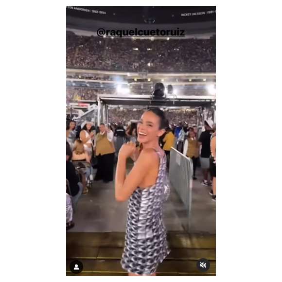 Bruna Marquezine deixou internautas encantadas com o seu vestido despojado: "Lindo"