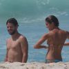 Sophie Charlotte curte praia com Daniel de Oliveira e exibe boa forma de biquíni, nesta quinta-feira, 15 de janeiro de 2015