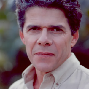 José Mayer interpretou o idealista Pedro em 'Pátria Minha', que entrou no catálogo do Globoplay