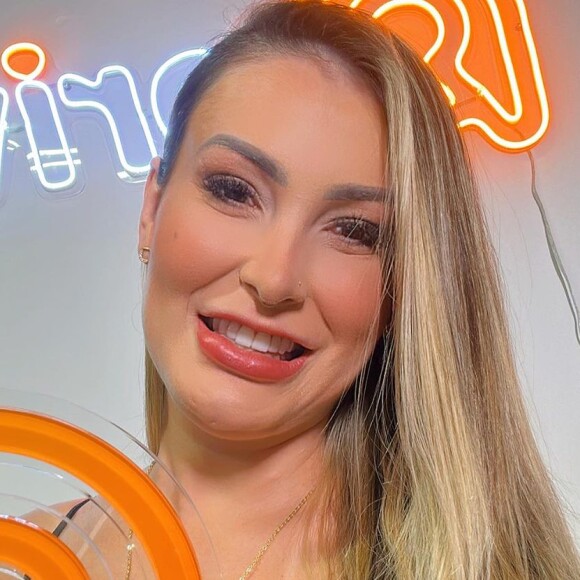 Andressa Urach tem um perfil de sucesso em plataforma adulta