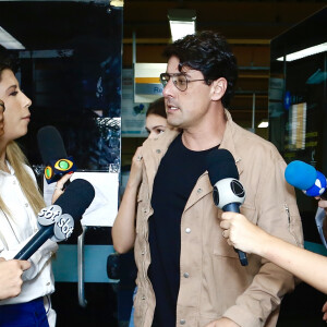 Após acidente de Kayky Brito, Bruno de Luca prestou depoimento e afirmou não se lembrar de nada; testemunhas contaram à TV que avisaram o apresentador do atropelamento do ator