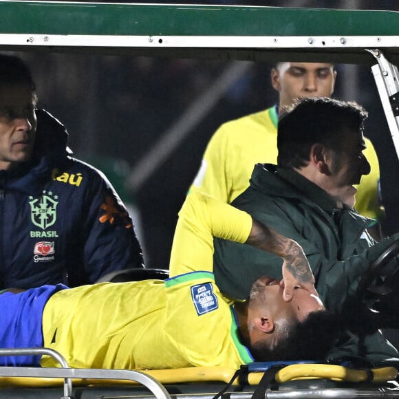 Neymar sofreu uma lesão no último jogo pelo Brasil