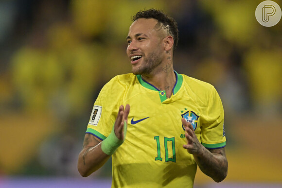Neymar foi um dos presentes na festa privada após jogo da Seleção