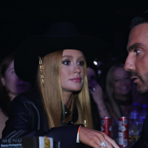 Marina Ruy Barbosa e Abdul Fares apareceram com alianças nos dedos