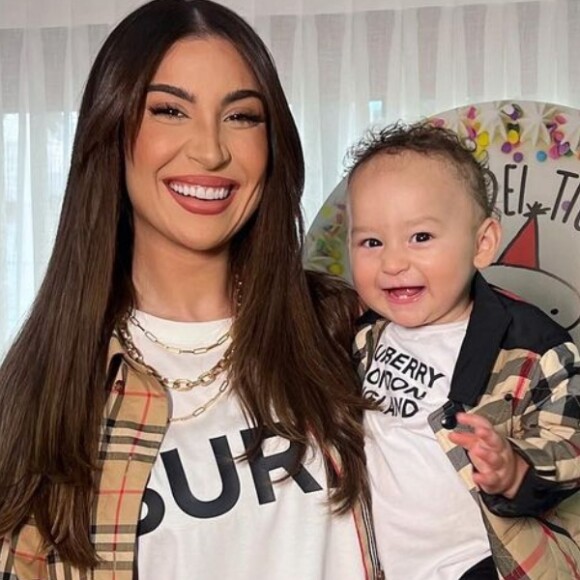 Bianca Andrade sofre acidente de carro em viagem com o filho, Cris