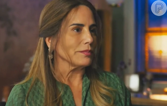 Em Terra e Paixão, Irene (Gloria Pires) vai estrangular Angelina (Inez Galvão)