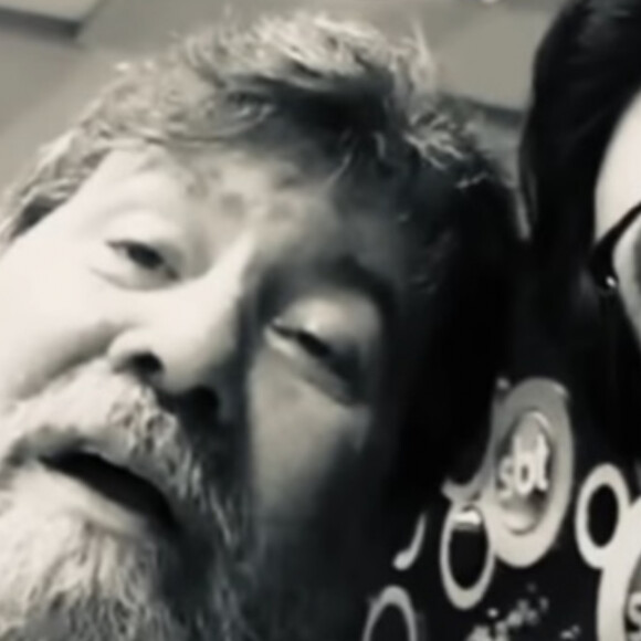 Morte de ex-diretor abala Celso Portiolli dois dias após tragédia com Luana Andrade: 'Adeus cheio de saudade ao nosso querido Magrão, o Roberto Manzoni'