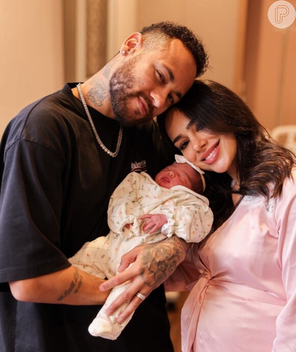 Neymar e Bruna Biancardi são pais da pequena Mavie, que tem pouco mais de 1 mês
