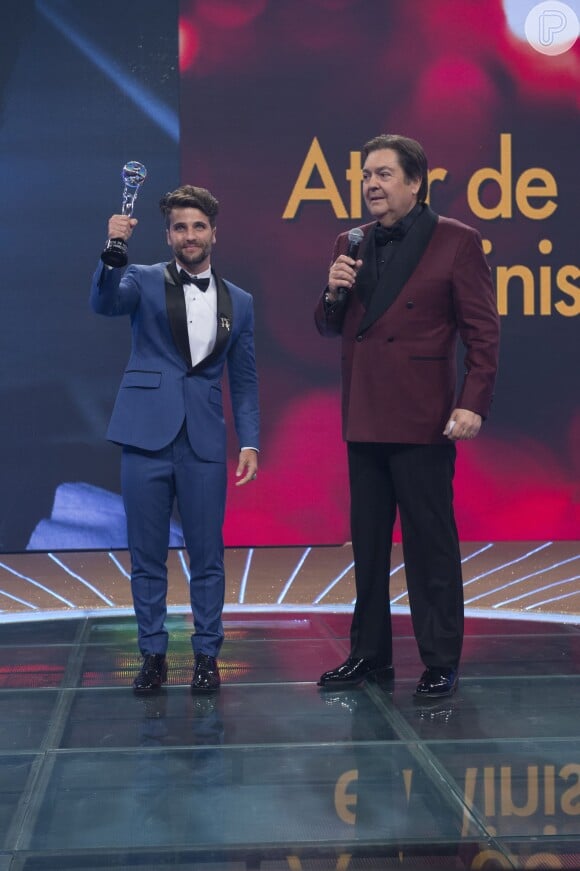 Bruno Gagliasso venceu o prêmio de Melhor Ator de Série ou Minissérie no 'Melhores do Ano' do 'Domingão do Faustão'