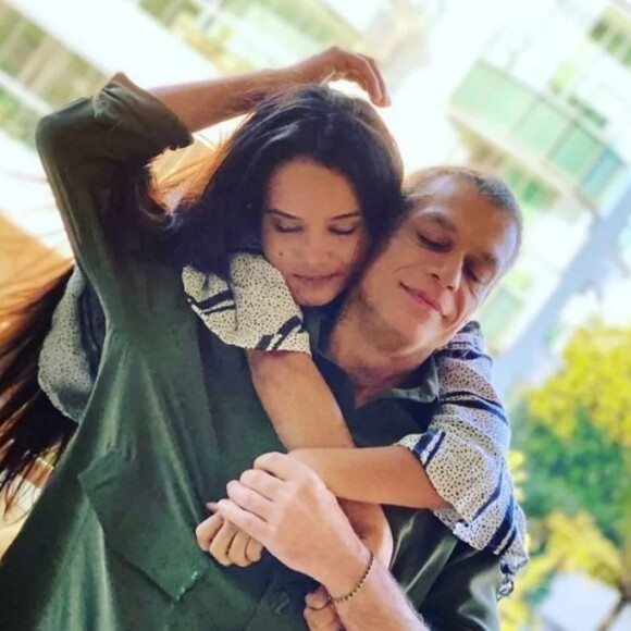 Ex de Fabio Assunção declara: 'Preciso de ajuda, não tô aguentando passar por tudo isso sozinha'