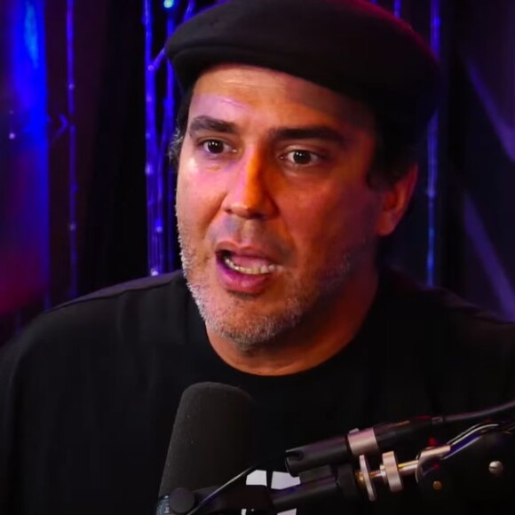 André Marques revela ter dado em cima de Xuxa aos 17 anos, enquanto entrevistava a apresentadora