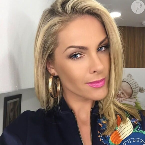 Ana Hickmann reforçou a gratidão pelo carinho do público e agradeceu, também, a Record TV: 'Queria muito agradecer à emissora por ter me dado espaço'