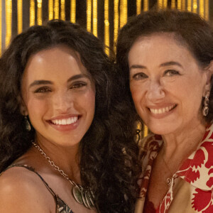 Em Fuzuê, Luna (Giovana Cordeiro) fica feliz com a parceria com Bebel (Lilia Cabral)