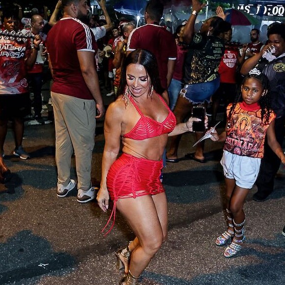 Viviane Araujo desfila com o Salgueiro no carnaval 2024 no domingo de carnaval, 11 de fevereiro de 2024